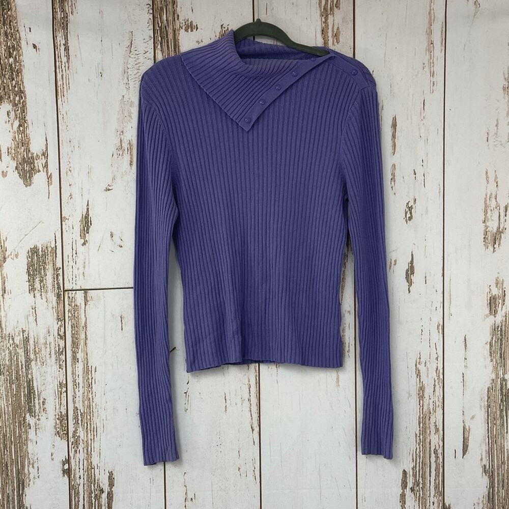 Worthington Button Turtle Purple RibKnit Sweater Size Small. Excellent condition
